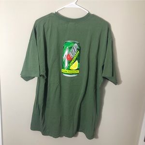 Vintage 7-Up tee